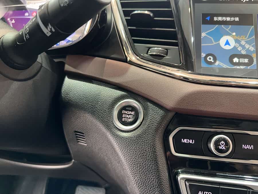 GAC Trumpchi GS8 2017 #24 GAC Trumpchi GS8 2017 car image #24