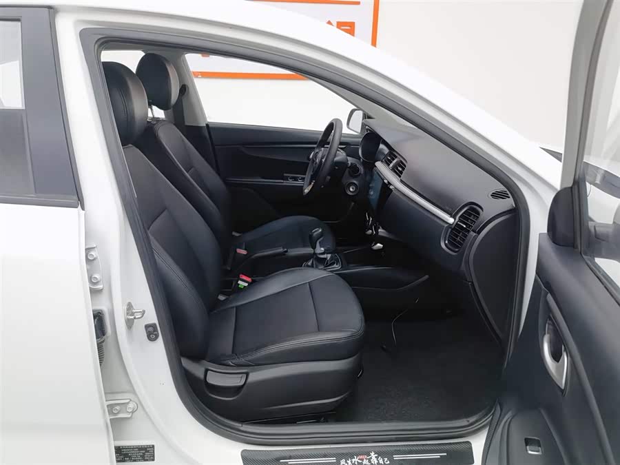 Kia K2 2017 car image #24