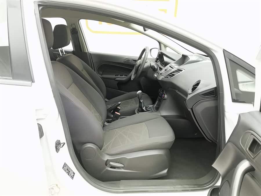 Ford Fiesta 2014 car image #24