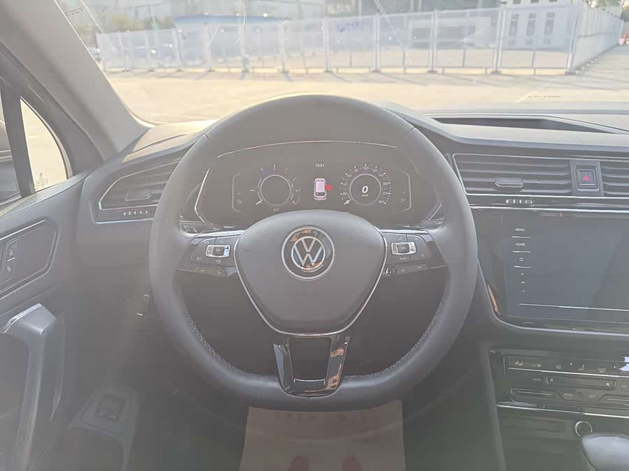 Volkswagen Tiguan L New Energy 2021 изображение автомобиля #24