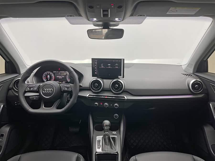 Q2L 2025 car image #24