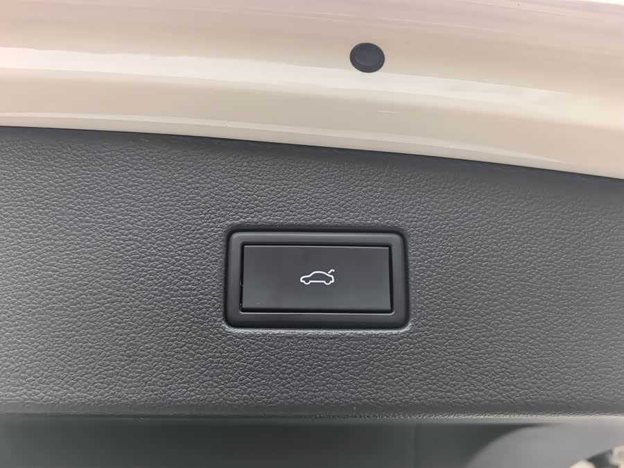 Volkswagen Tiguan L New Energy 2022 изображение автомобиля #24