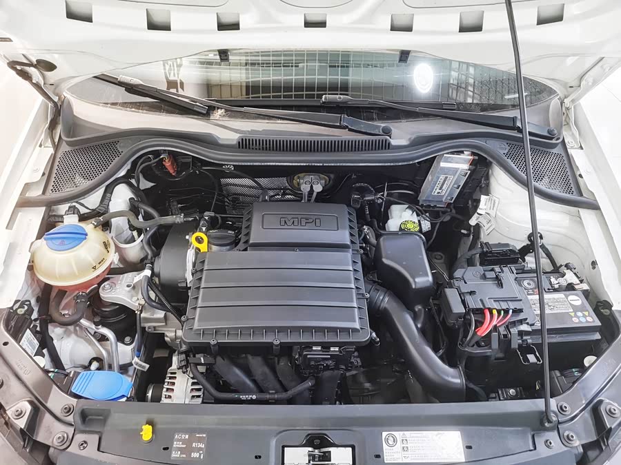 Volkswagen Polo 2019 immagine di auto #24