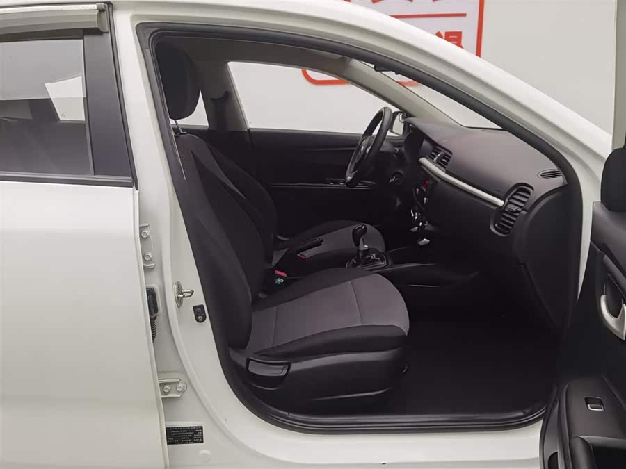 起亚 起亚K2 2016 汽车图片 #24