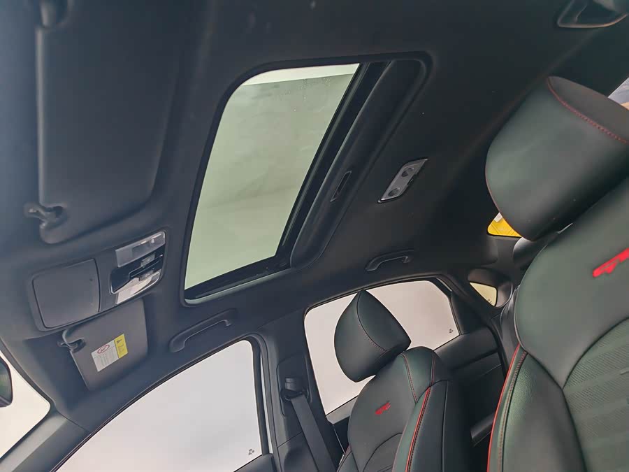 Kia K3 2020 car image #24