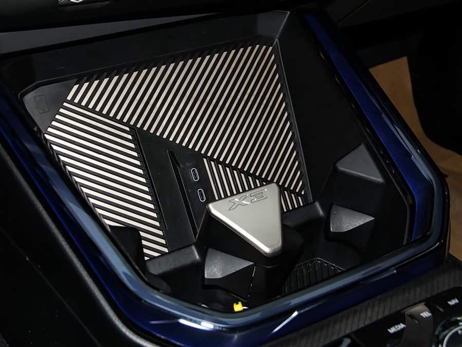 BMW X3 2025 #24 BMW X3 2025 car image #24