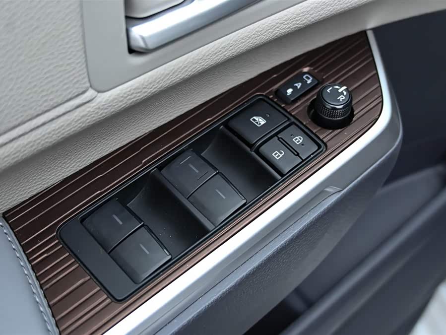 丰田 赛那SIENNA 2025 #24 丰田 赛那SIENNA 2025 汽车图片 #24