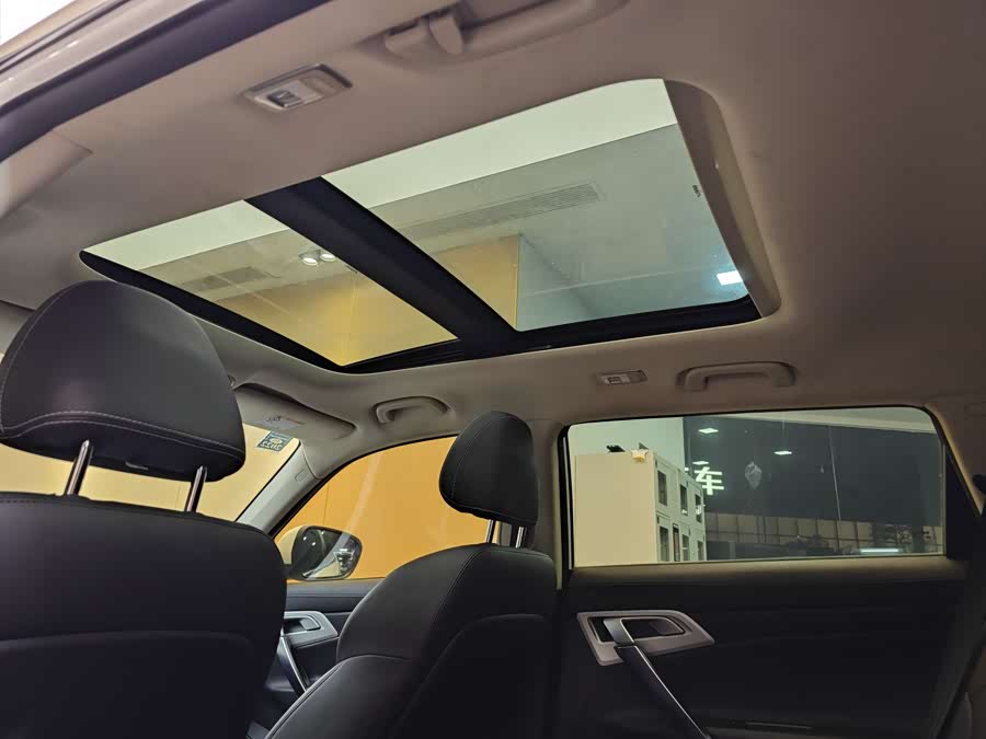 GEELY Boyue 2023 car image #24