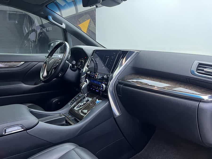 Toyota Vellfire 2020 #24 Toyota Vellfire 2020 صورة سيارة #24