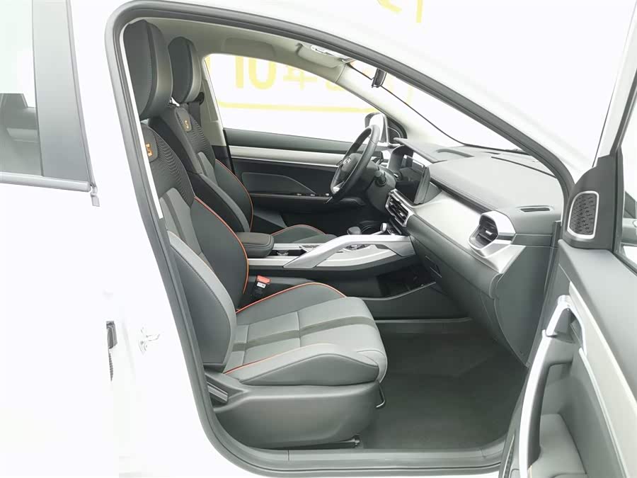 GEELY Coolray 2025 car image #24