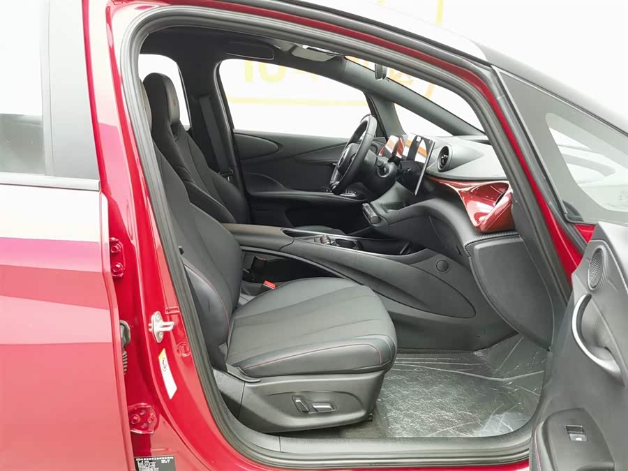 BYD Dolphin 2024 immagine di auto #24