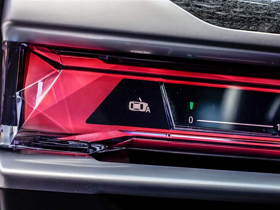 BMW i7 2024 car image #24