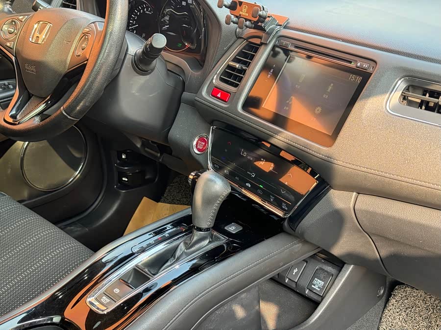 Honda VEZEL 2015 car image #24