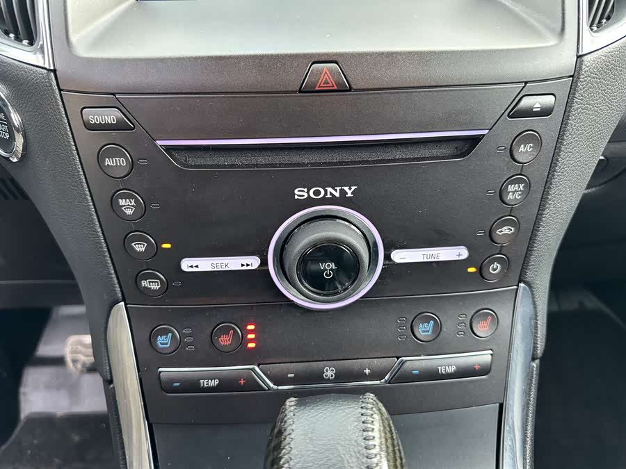Ford Edge 2018 #24 Ford Edge 2018 car image #24