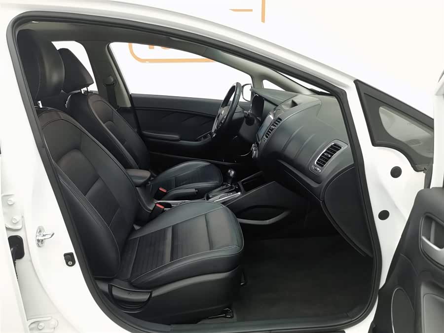 起亚 起亚K3 2018 汽车图片 #24