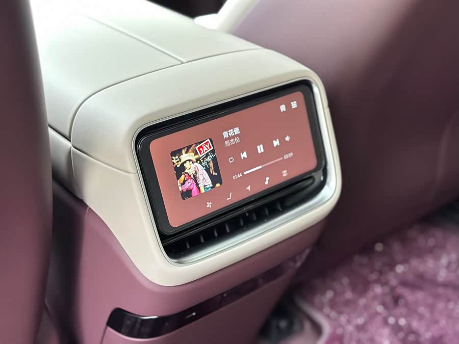 小米汽车 小米YU7 2025 #24 小米汽车 小米YU7 2025 汽车图片 #24