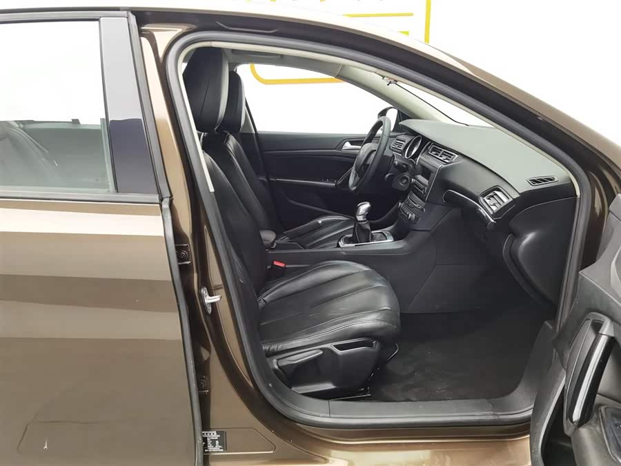 Peugeot 408 2015 immagine di auto #24