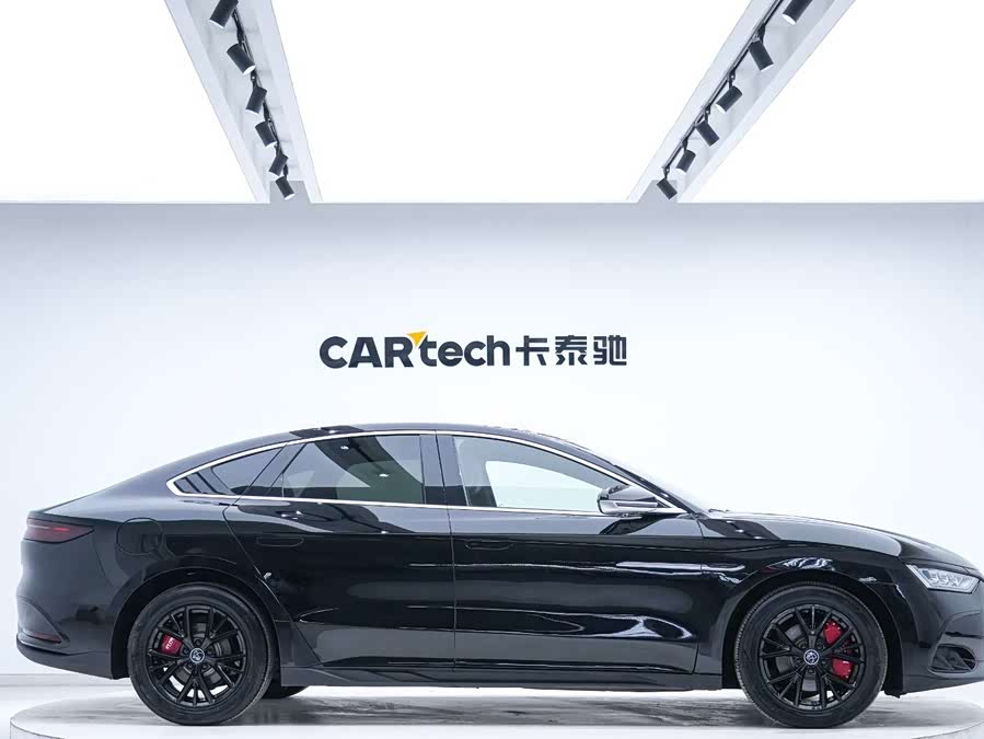 BYD Han 2024 car image #24