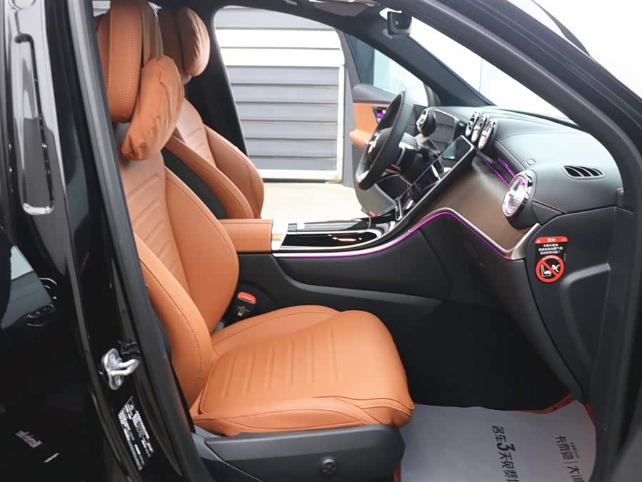 Mercedes-Benz GLC Class 2025 #24 Mercedes-Benz GLC Class 2025 car image #24