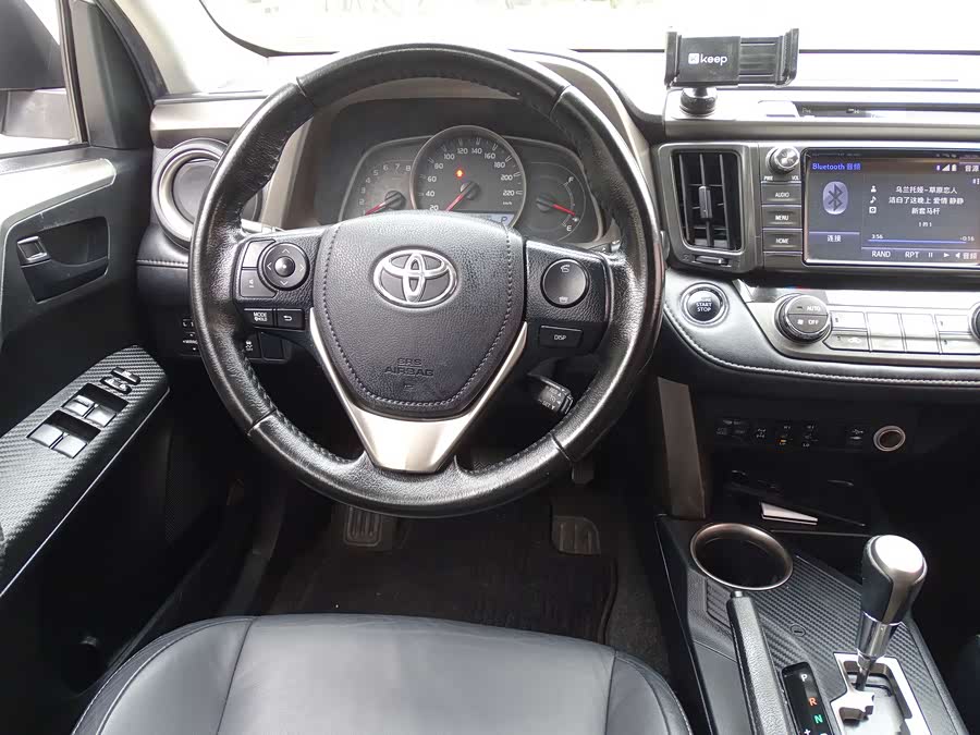 Toyota RAV4 2015 car image #24
