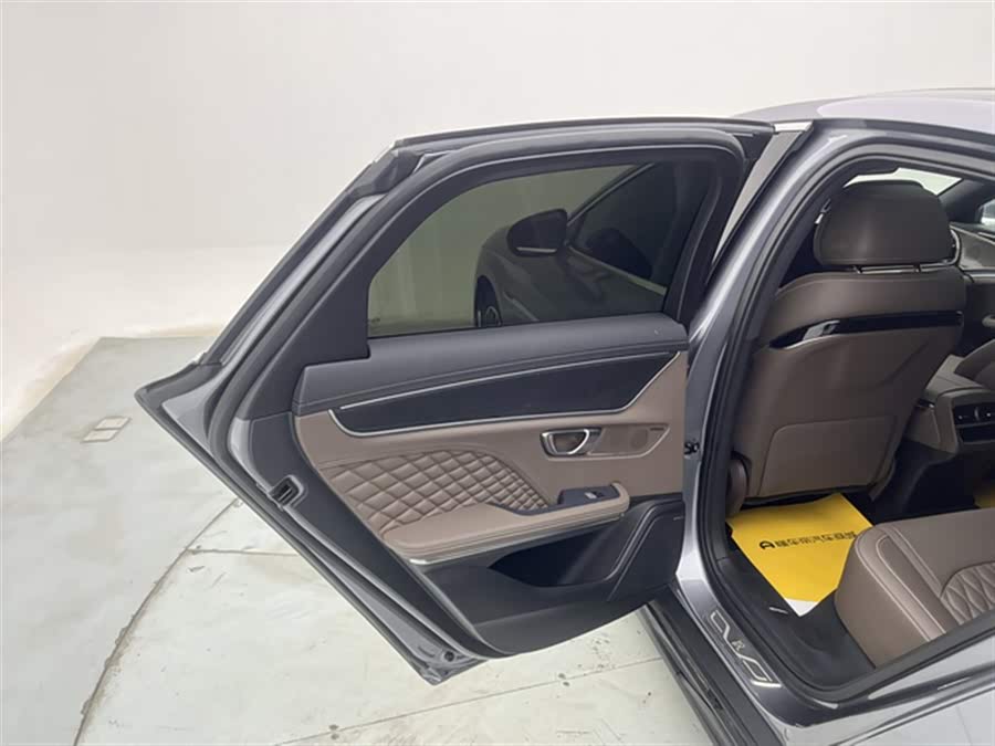 BYD Han 2025 #24 BYD Han 2025 car image #24