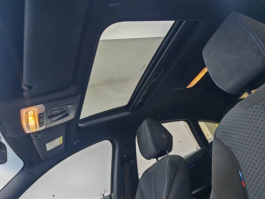 BMW 4 Series 2018 car image #24