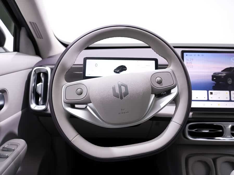 零跑汽车 零跑B10 2025 汽车图片 #24