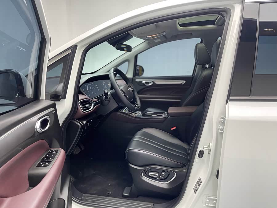 GAC Trumpchi M6 2024 car image #24