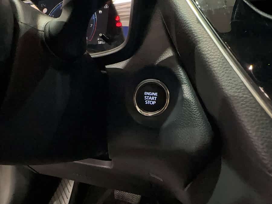 Toyota Corolla Cross 2024 immagine di auto #24