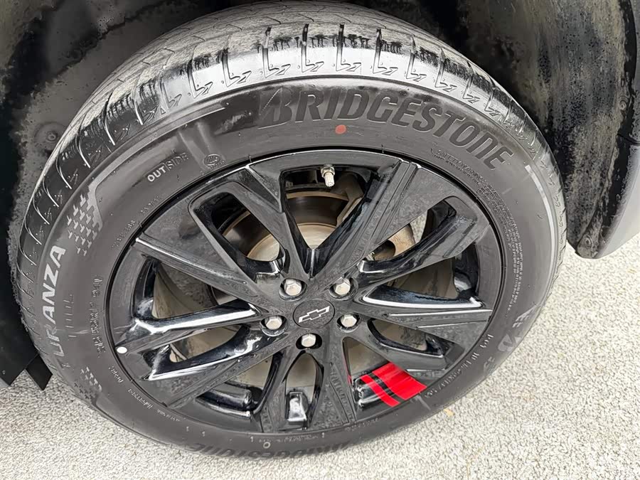 Chevrolet Tracker 2021 изображение автомобиля #24