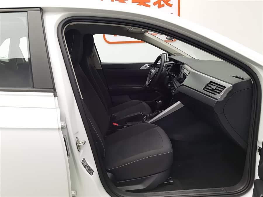 Volkswagen Polo 2023 car image #24