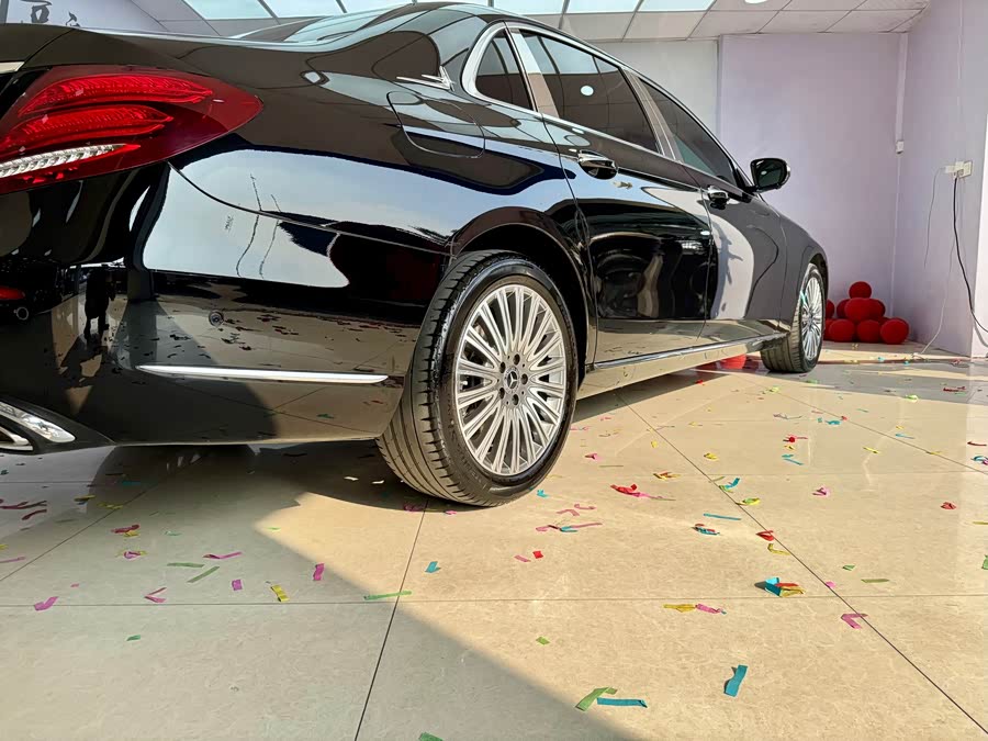 Mercedes-Benz E Class 2020 car image #24