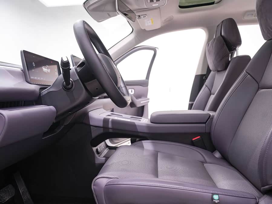 Leapmotor C16 2024 car image #24