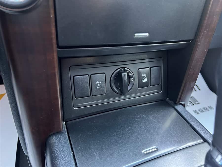 Toyota Land Cruiser Prado 2015 immagine di auto #24