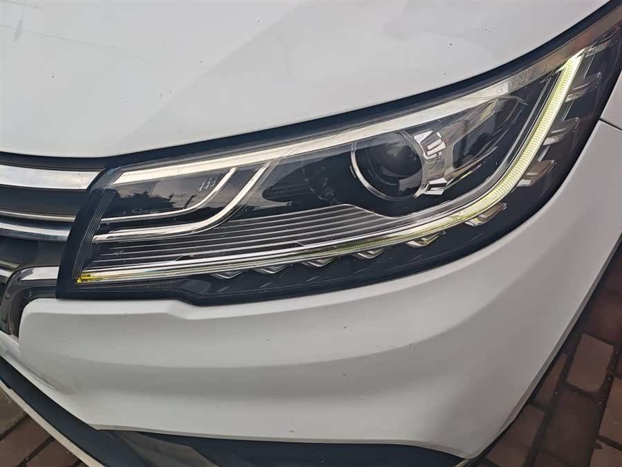 Roewe RX3 2018 изображение автомобиля #24