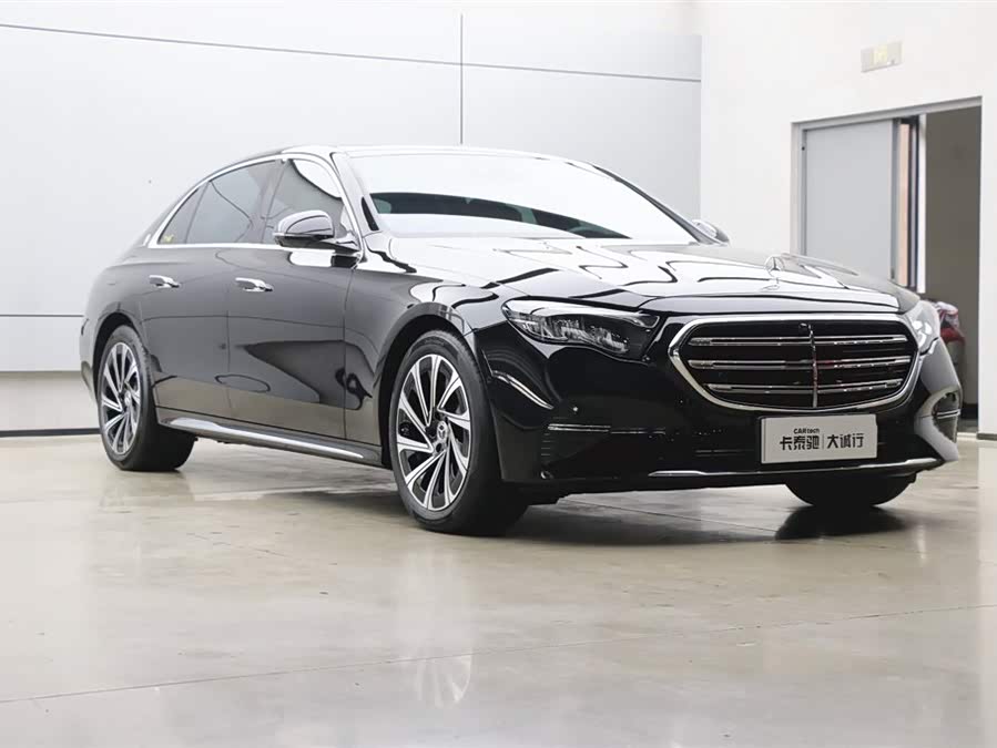 Mercedes-Benz E Class 2024 car image #24