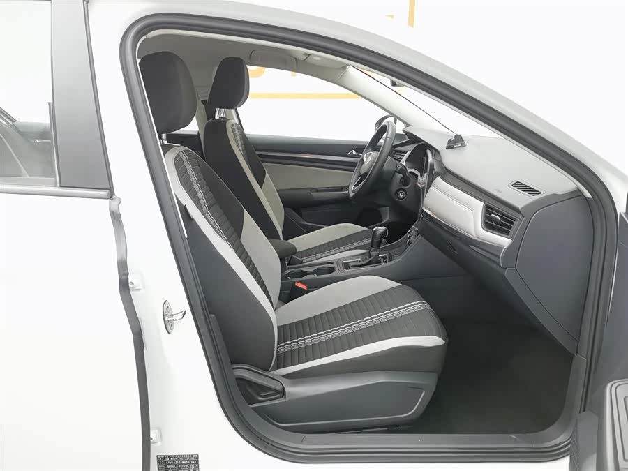 Volkswagen Bora 2024 car image #24