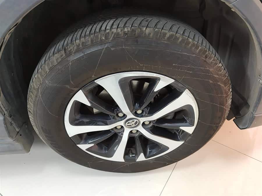Toyota RAV4 2018 #24 Toyota RAV4 2018 car image #24