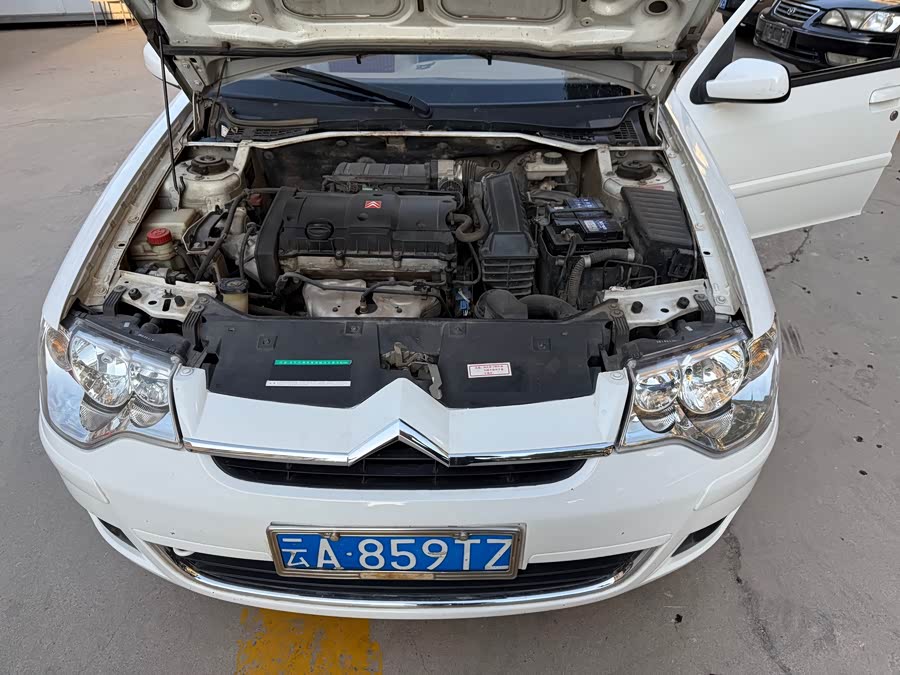 Citroen C-Elysée 2010 imagem de carro #24