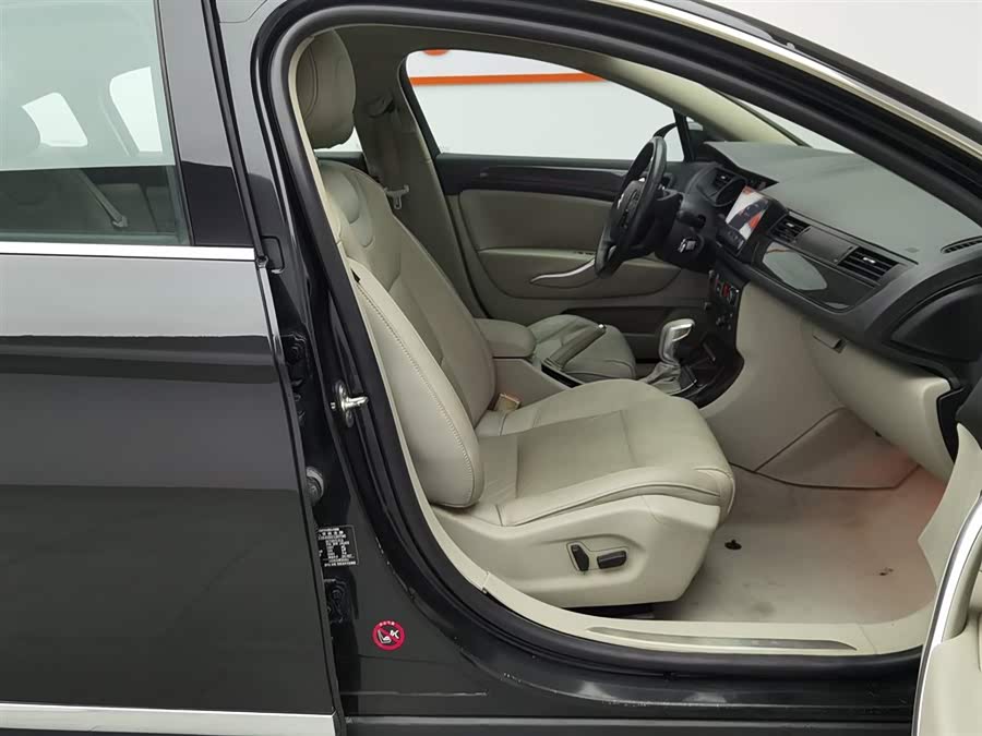 Citroen C5 2013 car image #24