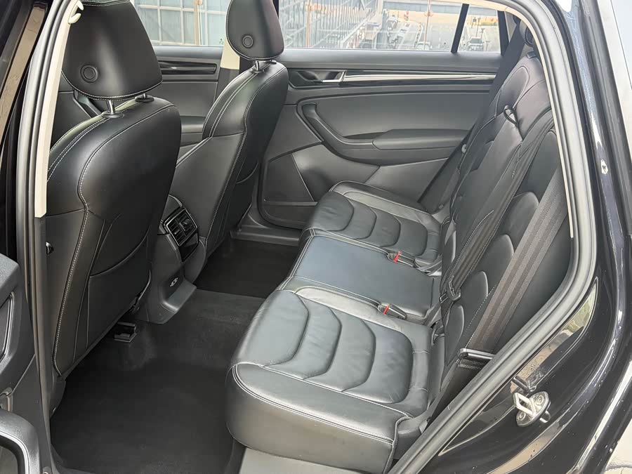 Skoda Kodiaq 2018 imagem de carro #24