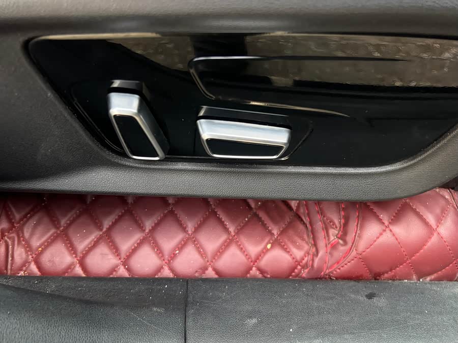 Forthing T5 EVO 2022 car image #24