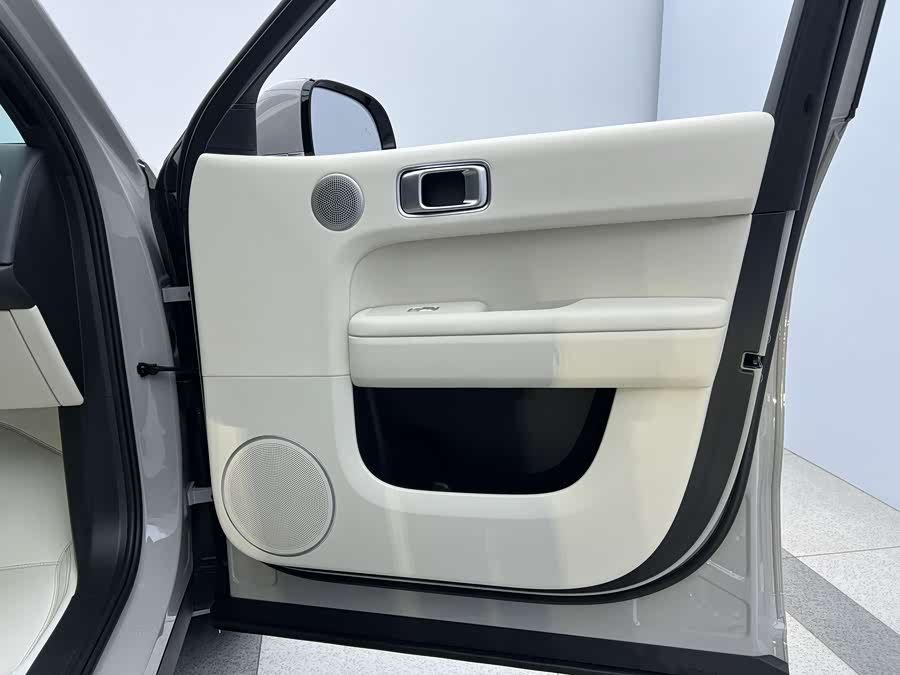 Li L6 2025 imagen de coche #24