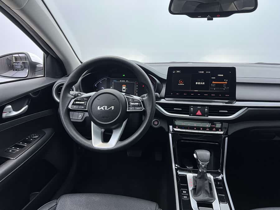 起亚 起亚K3 2022 汽车图片 #24