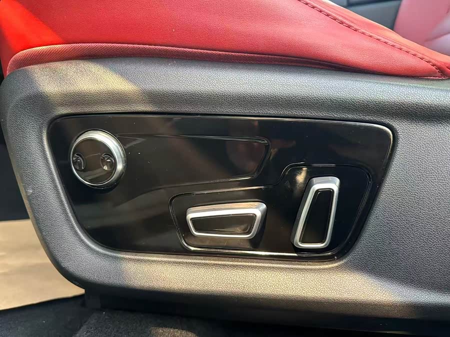 Forthing T5 EVO 2023 car image #24