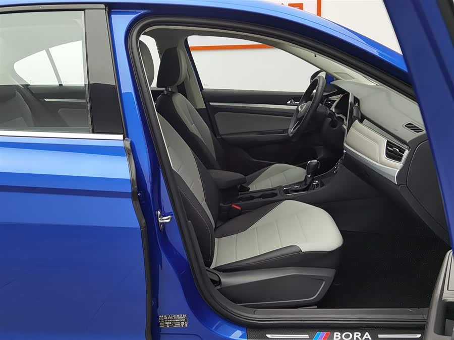 Volkswagen Bora 2022 car image #24