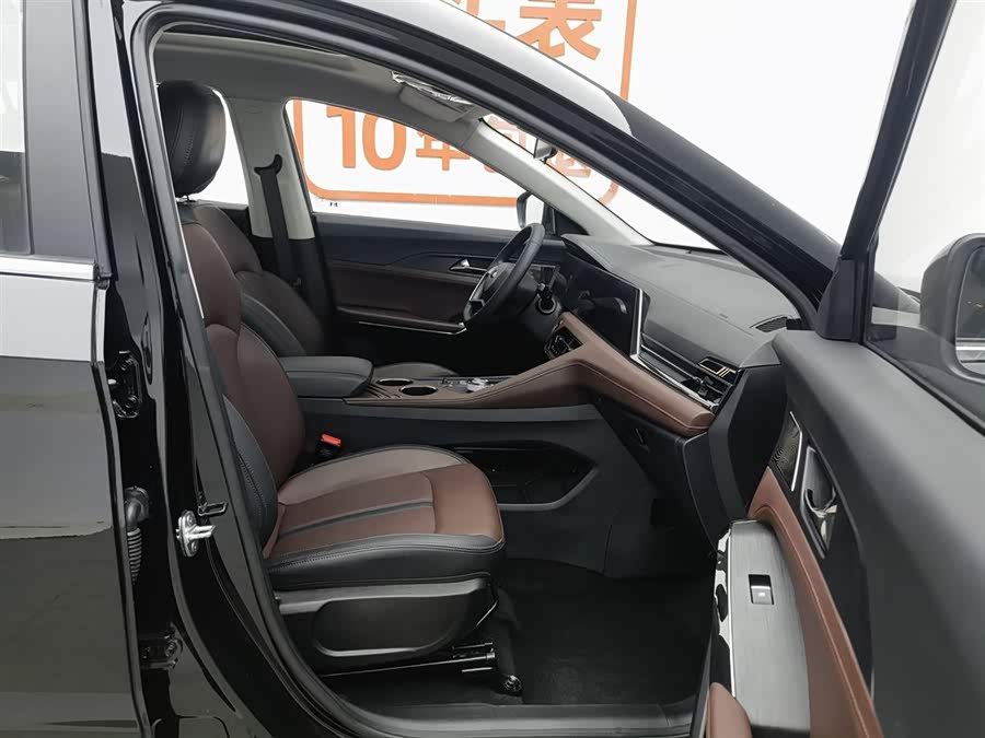 JAC X8 PLUS 2024 #24 JAC X8 PLUS 2024 car image #24