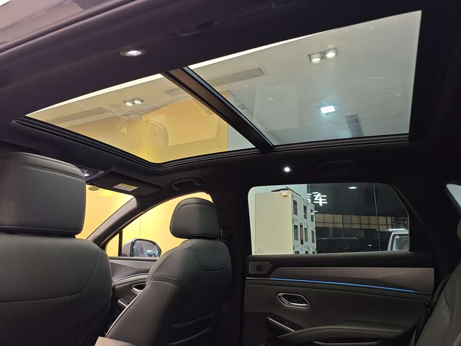 BYD SongL DM-i 2025 #24 BYD SongL DM-i 2025 car image #24