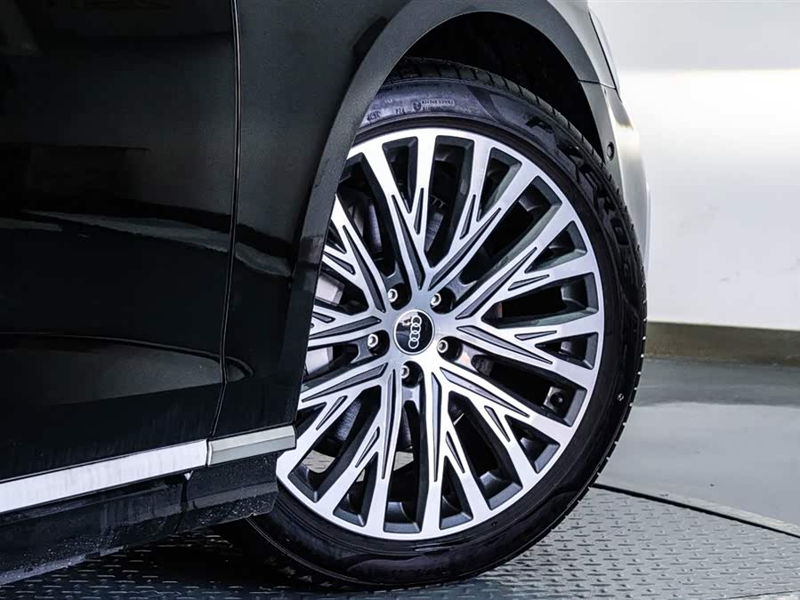 Audi A8 imagen de coche #24