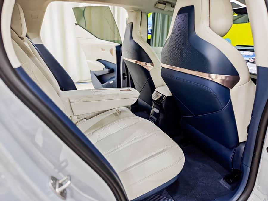 Zeekr X 2023 car image #24